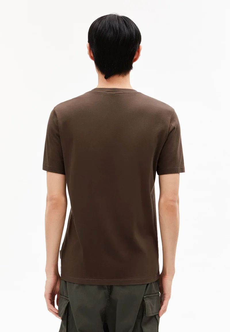 JAAMES T-SHIRT | tree shade