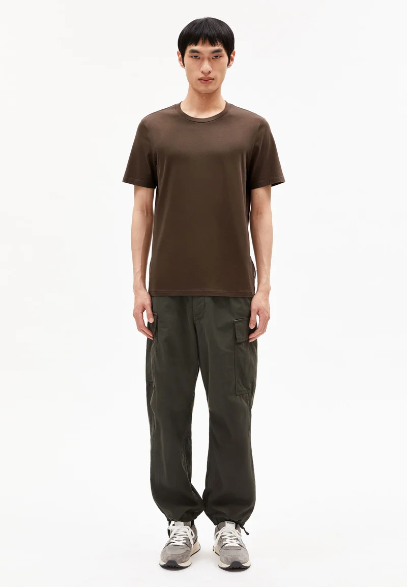 JAAMES T-SHIRT | tree shade
