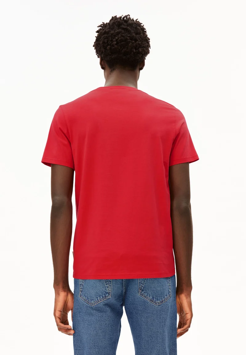JAAMES T-SHIRT | scarlet red
