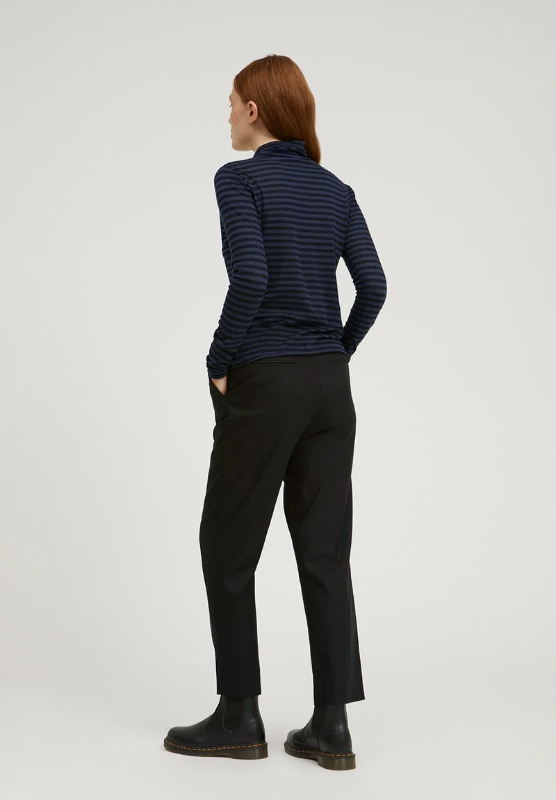 MALENAA STRIPES | night sky-black