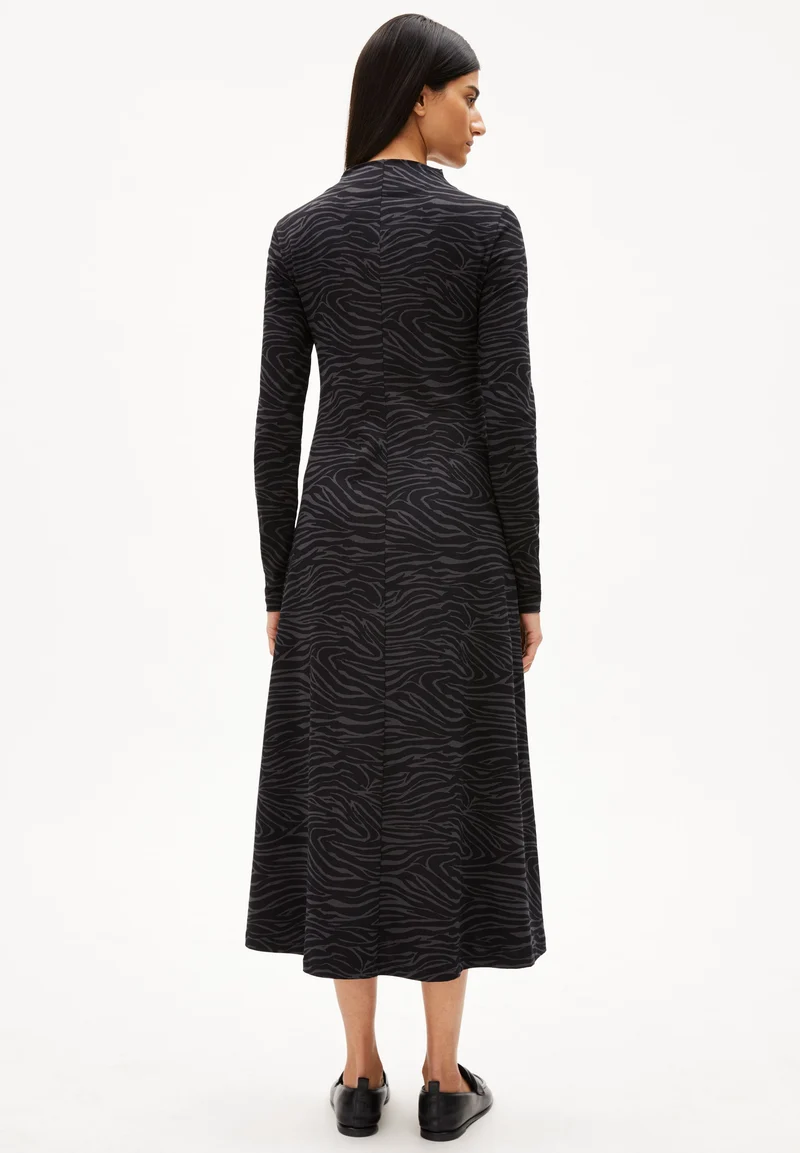 DAILIMAA ZEBRARAA KLEID | black