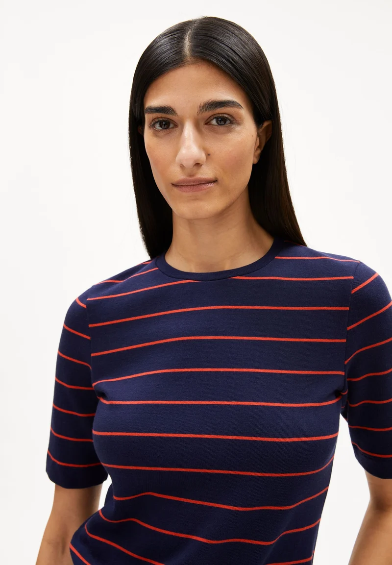JAANISARA GESTREIFTES T-SHIRT | tinted navy-candy apple