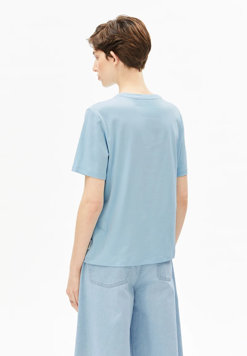 LUALAA T-SHIRT | blue glow