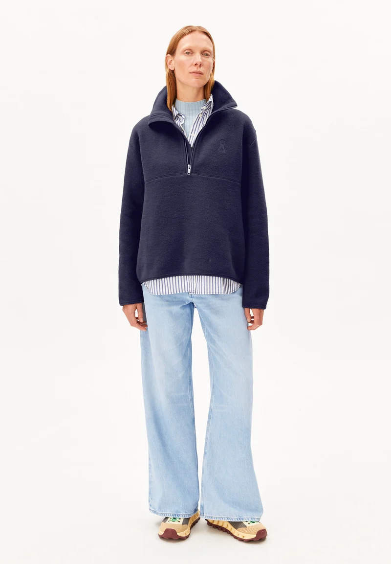 HAARLEENAA BAUMWOLL-FLEECE | tinted navy