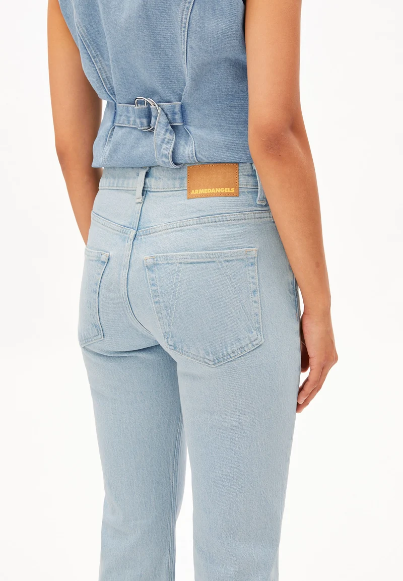 CARENAA MID WAIST STRAIGHT JEANS | glacier