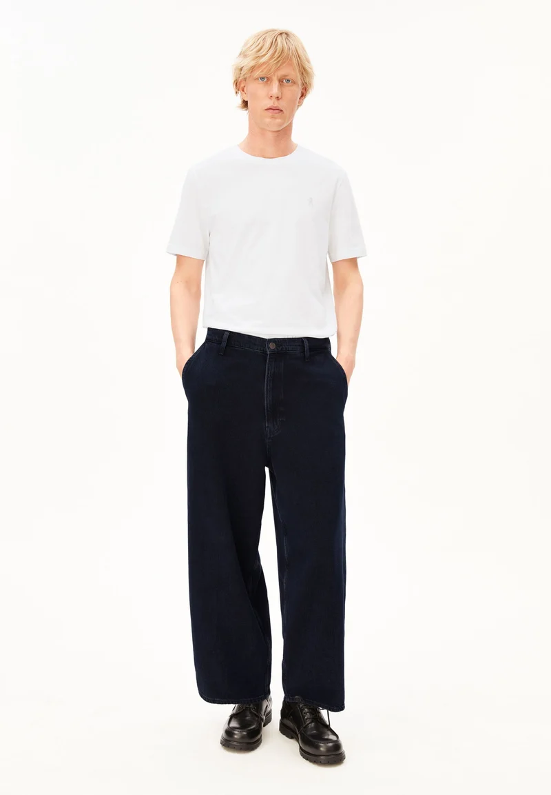 JAAMES T-SHIRT | white