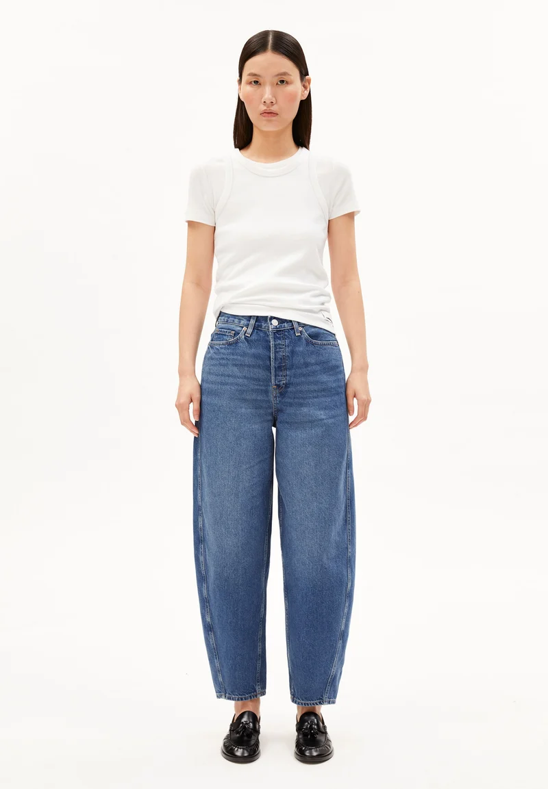 BAARLY HIGH WAIST BARREL JEANS | crunchy