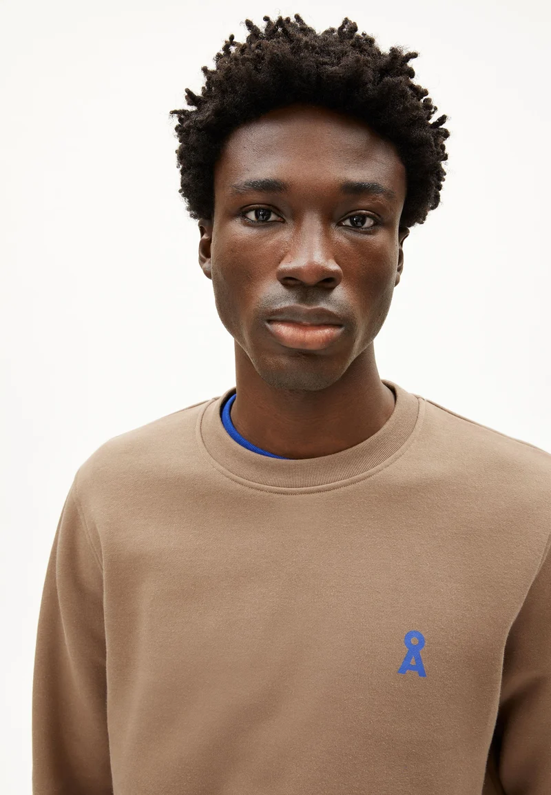 BAARO CHANGEMAKERS SWEATSHIRT | light oak