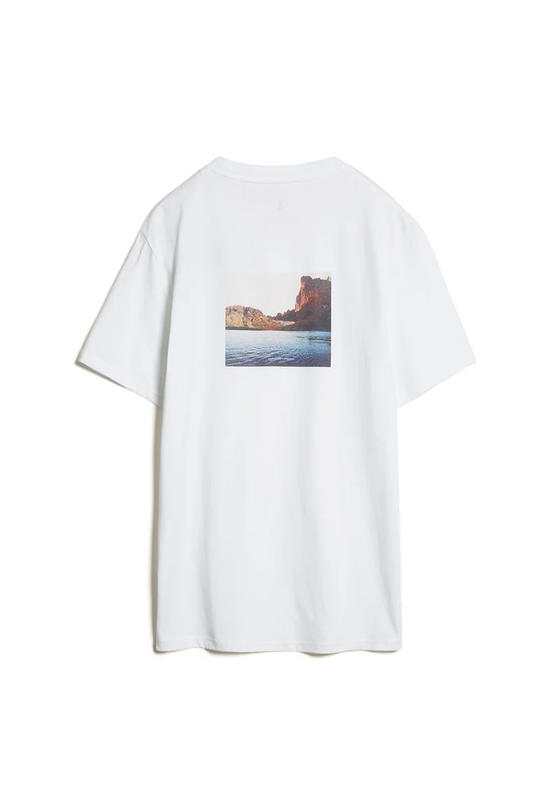 AADO VIEW | white