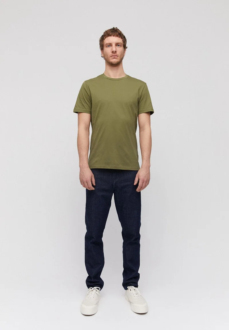 JAAMES T-SHIRT | military green