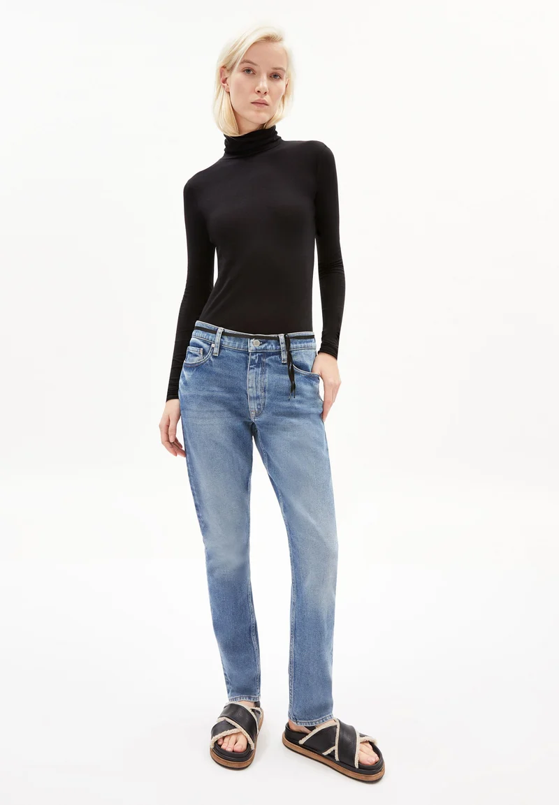 MALANAA | black