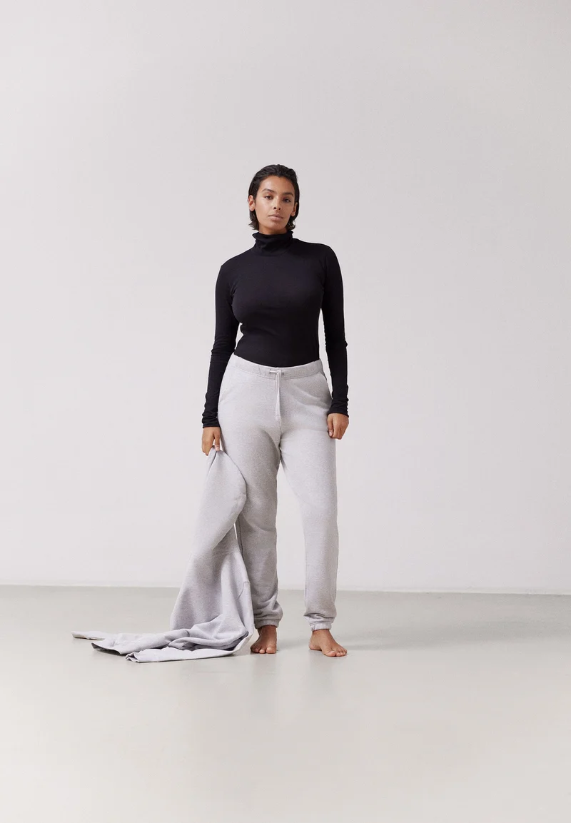 MALANAA | black