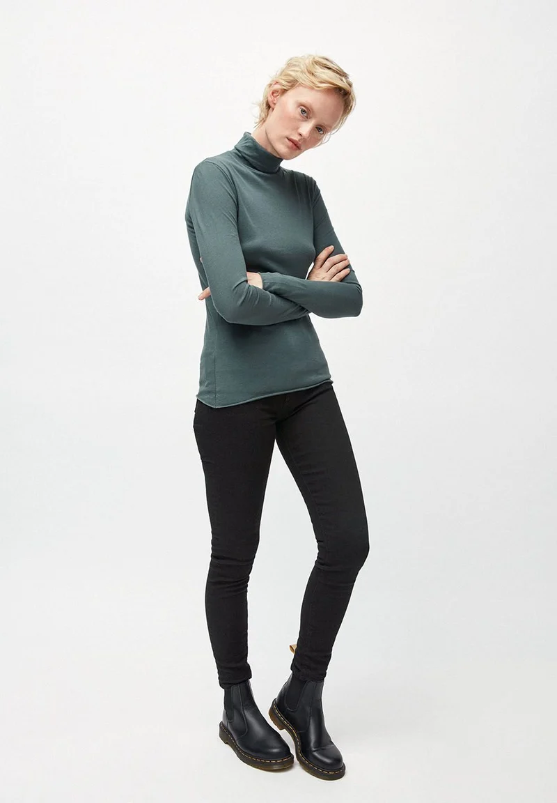 MALANAA | juniper green