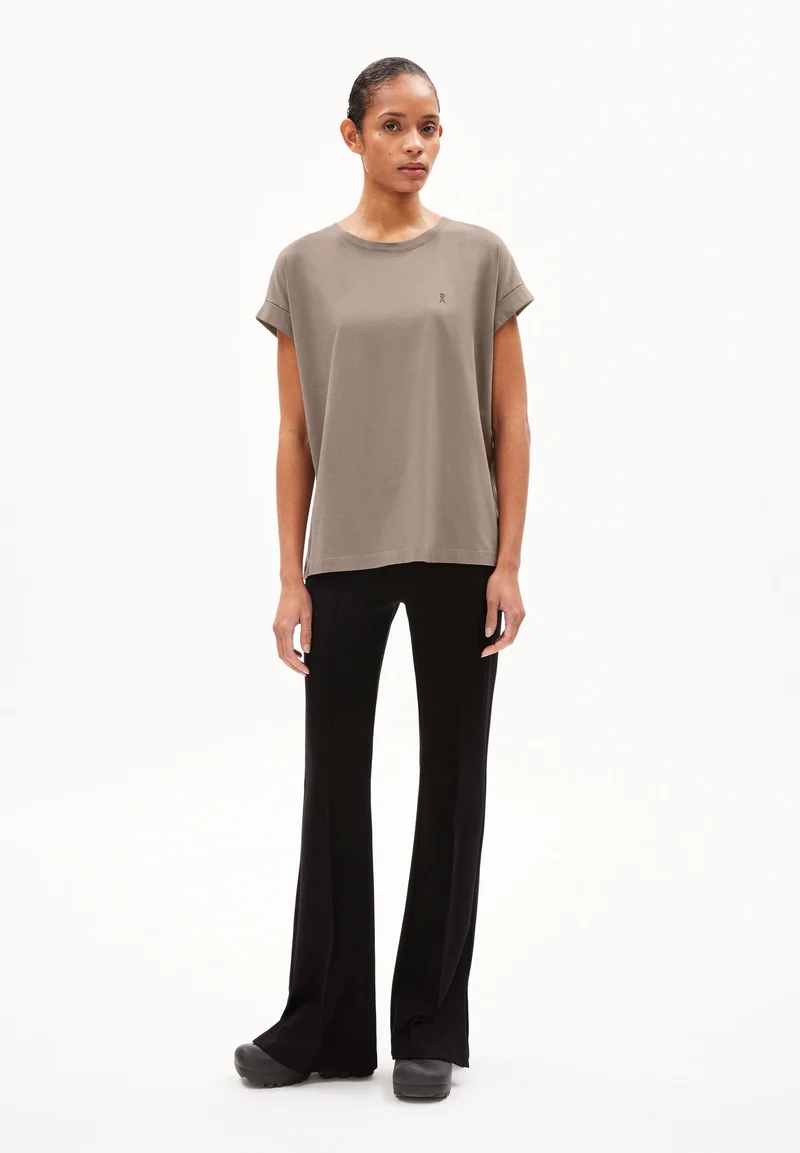 IDAARA T-SHIRT | muddy water