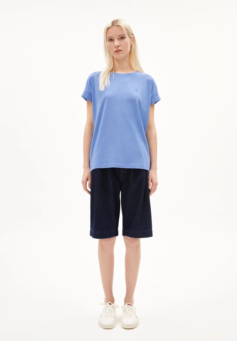 IDAARA T-SHIRT | blue bloom
