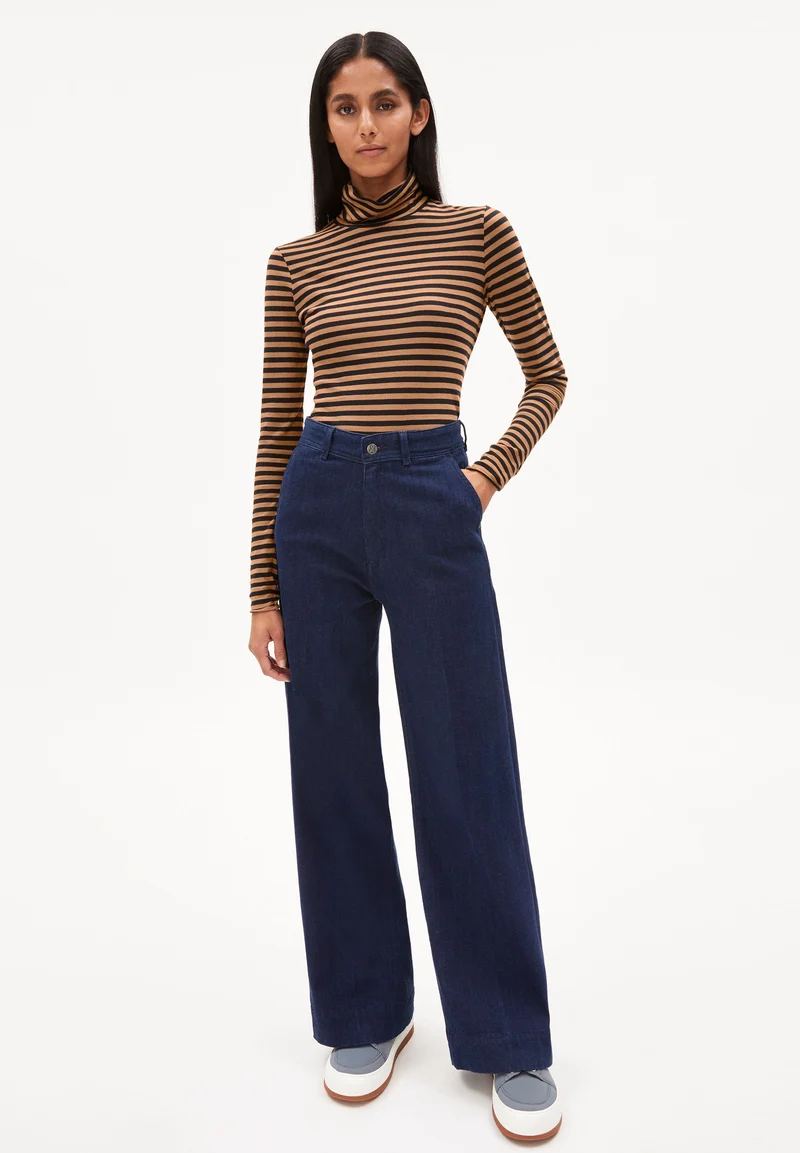 MALENAA STRIPES | cedar wood-black
