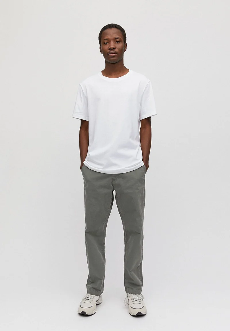 KASPAAR | iron grey