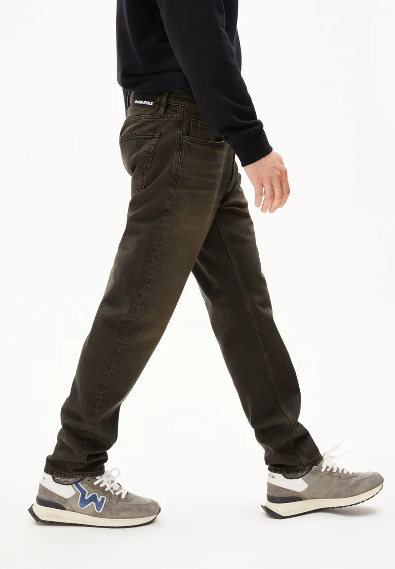 DYLAANO STRAIGHT JEANS | tena