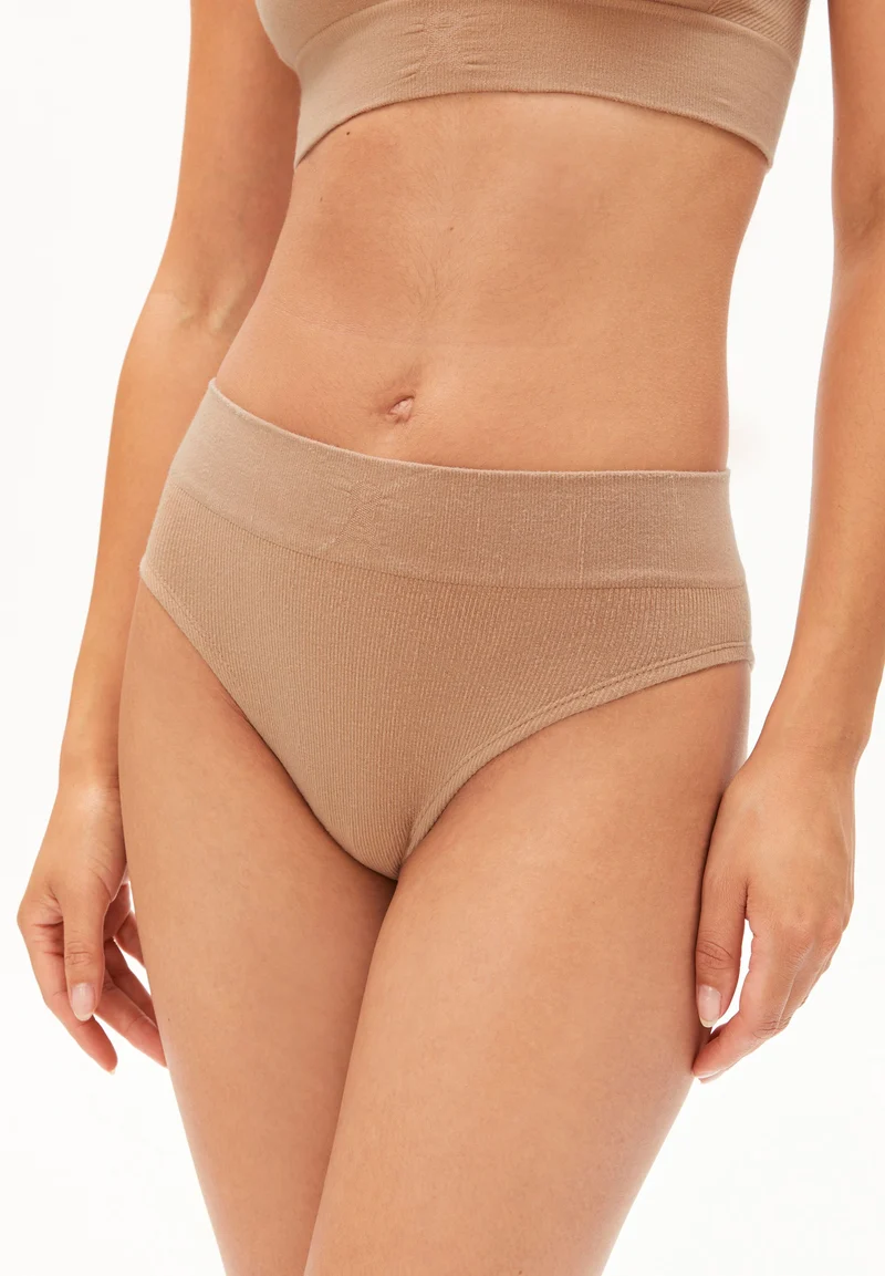PANTAA SEAMAALA SLIP | elm