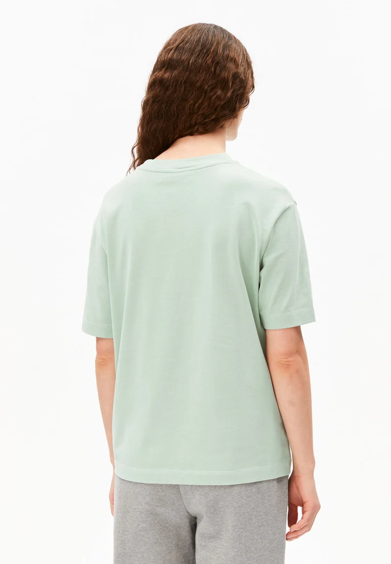 ICONIC Å TARJAA T-SHIRT | foam