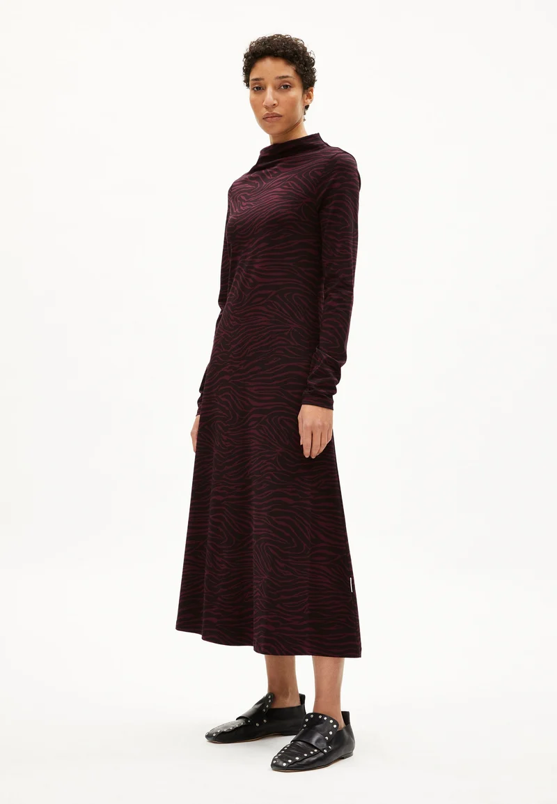 DAILIMAA ZEBRARAA KLEID | dark cranberry