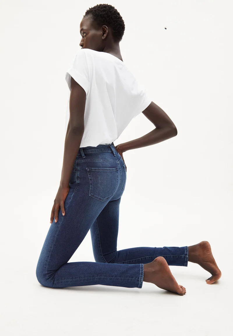 TILLAA CIRCULAR | navy blue