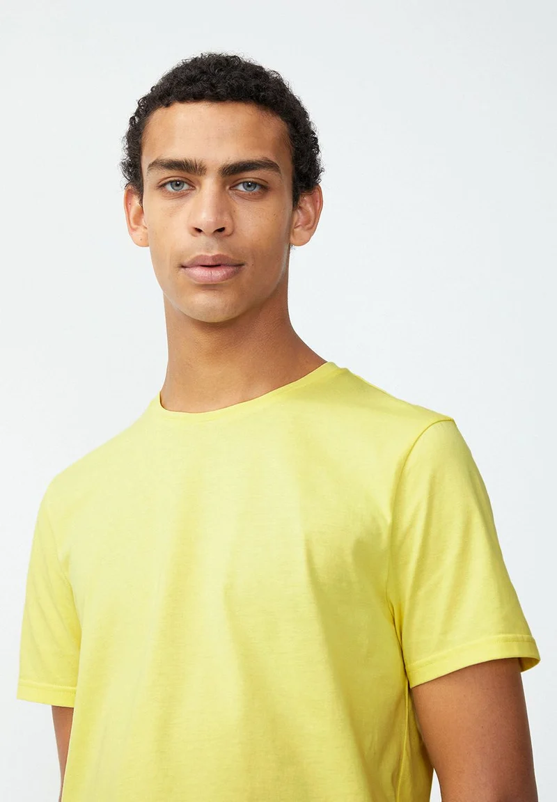 JAAMES T-SHIRT | aa yellow