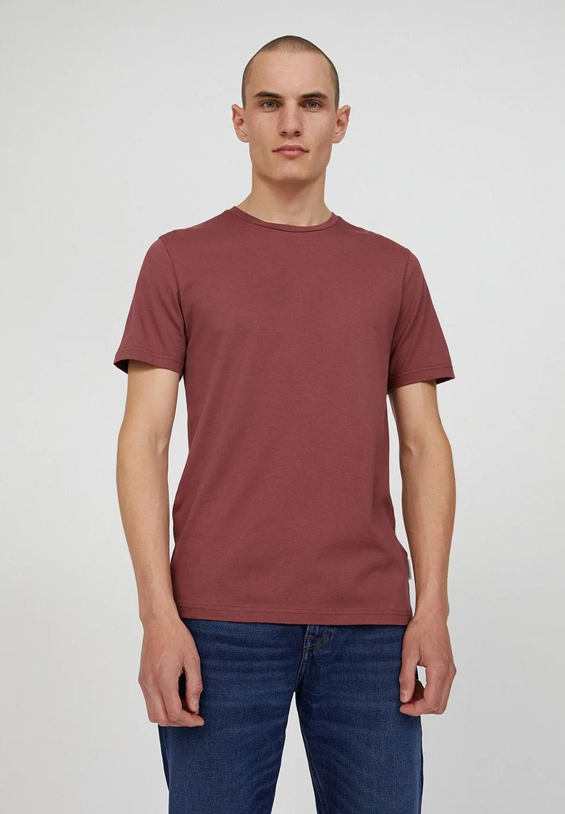 JAAMES T-SHIRT | sable red