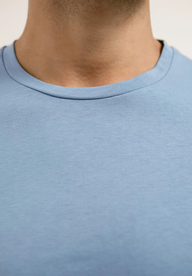 JAAMES T-SHIRT | cold blue