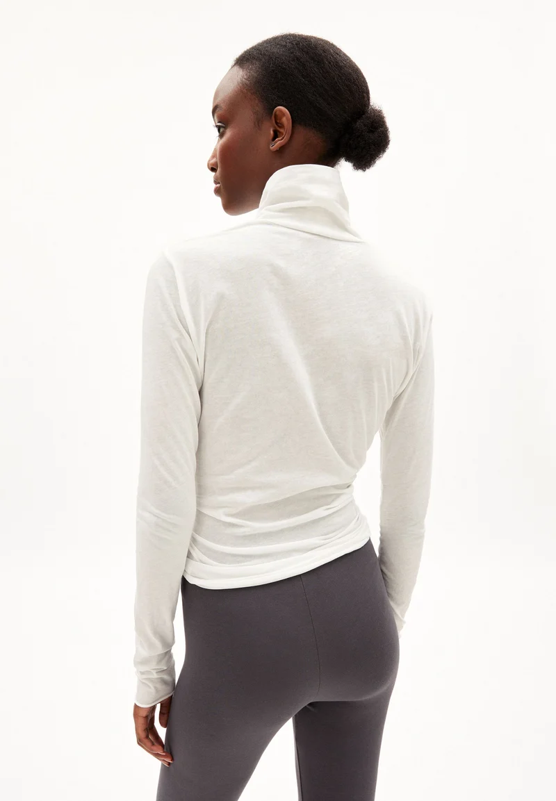 MALANAA | off white