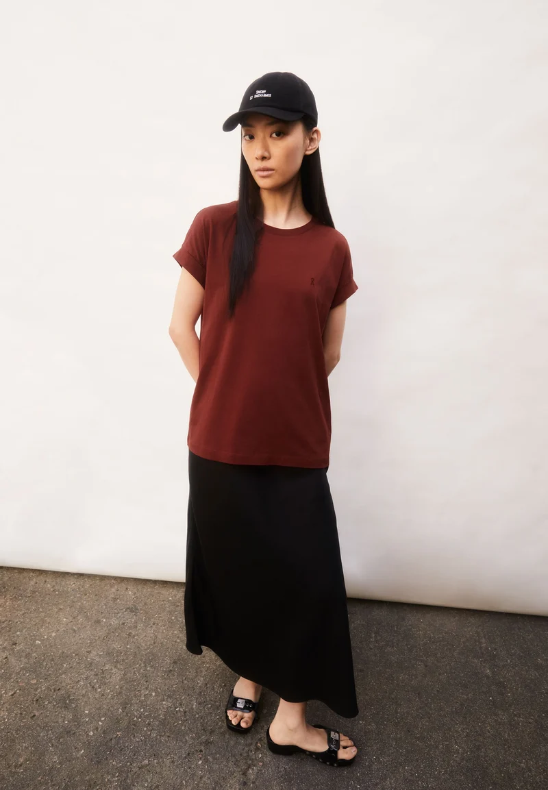 IDAARA T-SHIRT | dark crimson