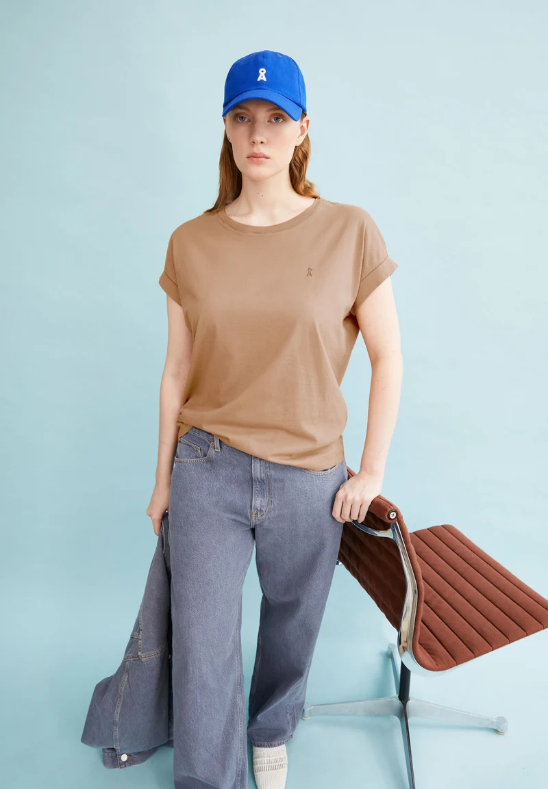 IDAARA T-SHIRT | pale umber