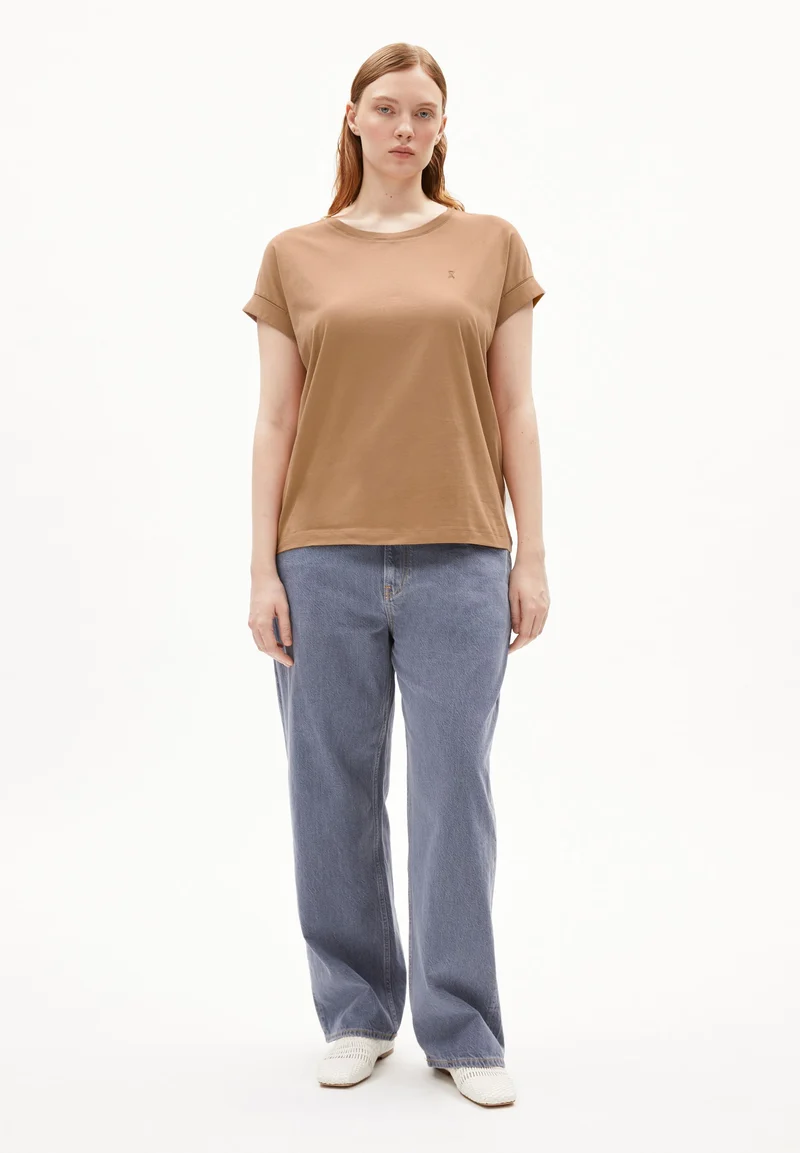 IDAARA T-SHIRT | pale umber