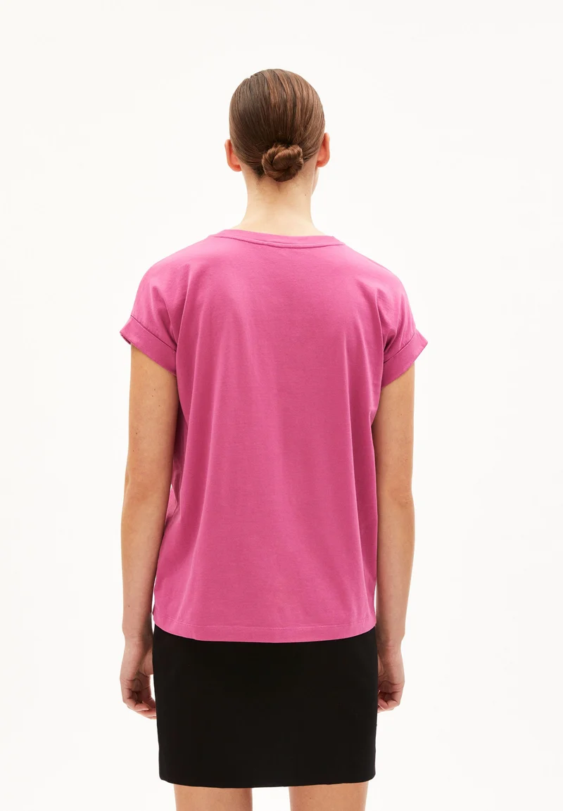 IDAARA T-SHIRT | crushed berry