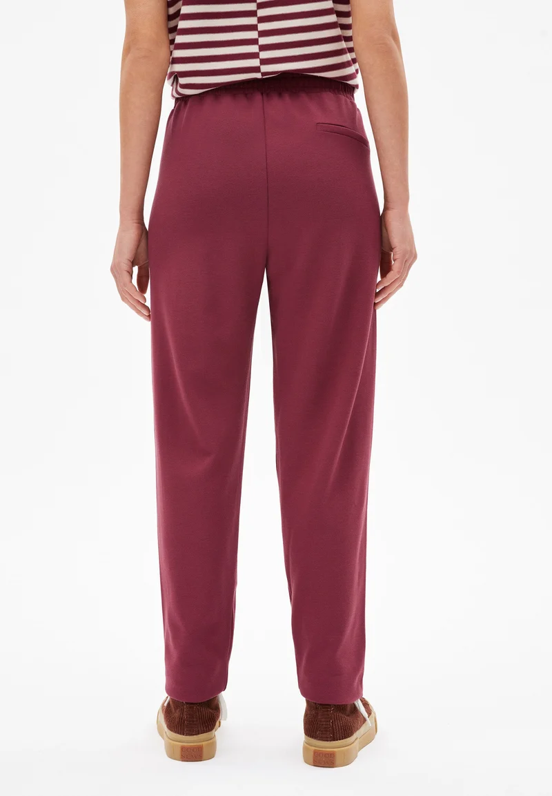 MAGDAALENA JERSEYHOSE | ruby red