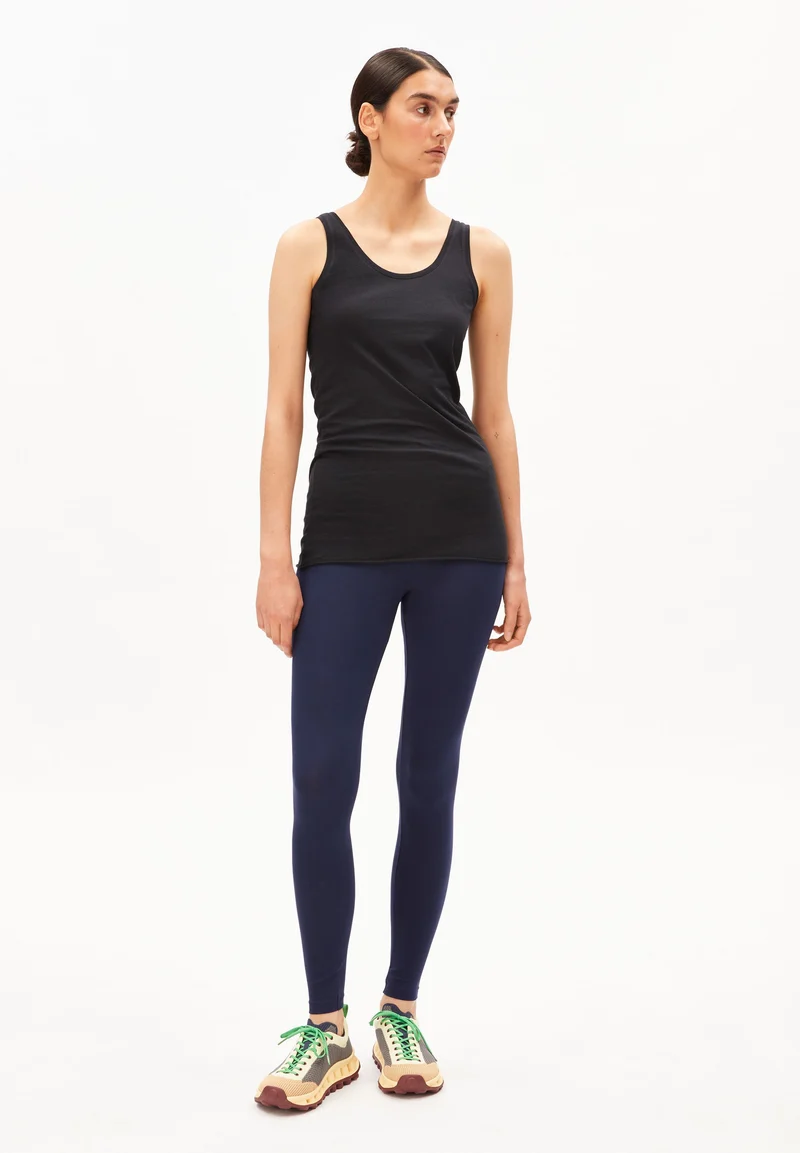 FARIBAA | tinted navy