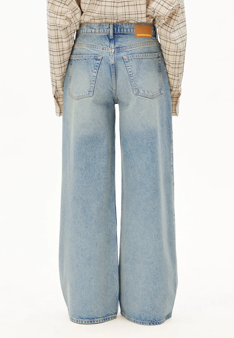ASTRAEAAS MID WAIST WIDE JEANS | airy