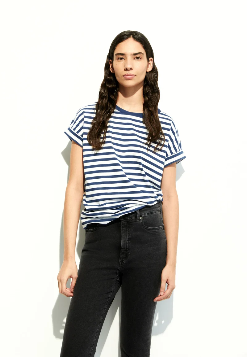 IDAARA GESTREIFTES T-SHIRT | white-faded indigo