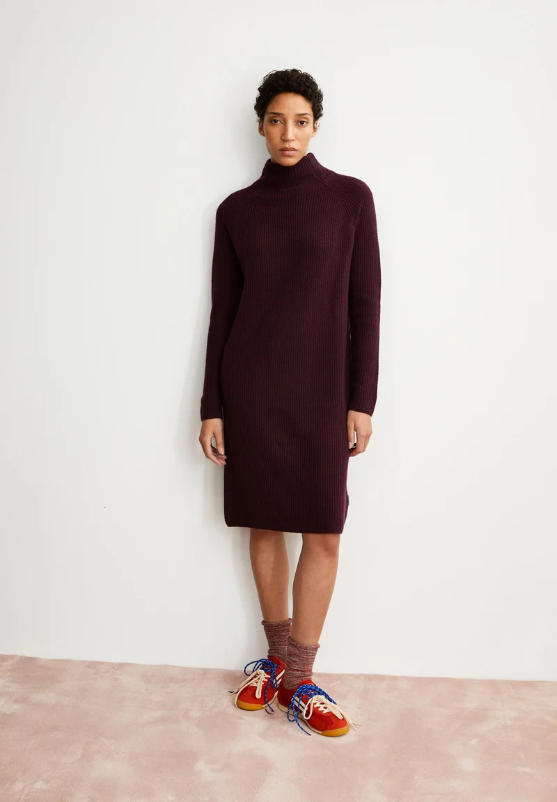 MILLAANA KLEID | dark cranberry
