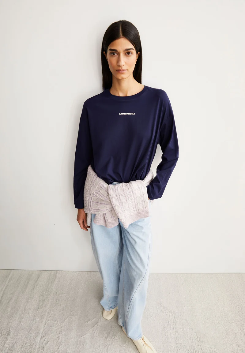 FIETAA DIFFERENCE LANGARMSHIRT | tinted navy