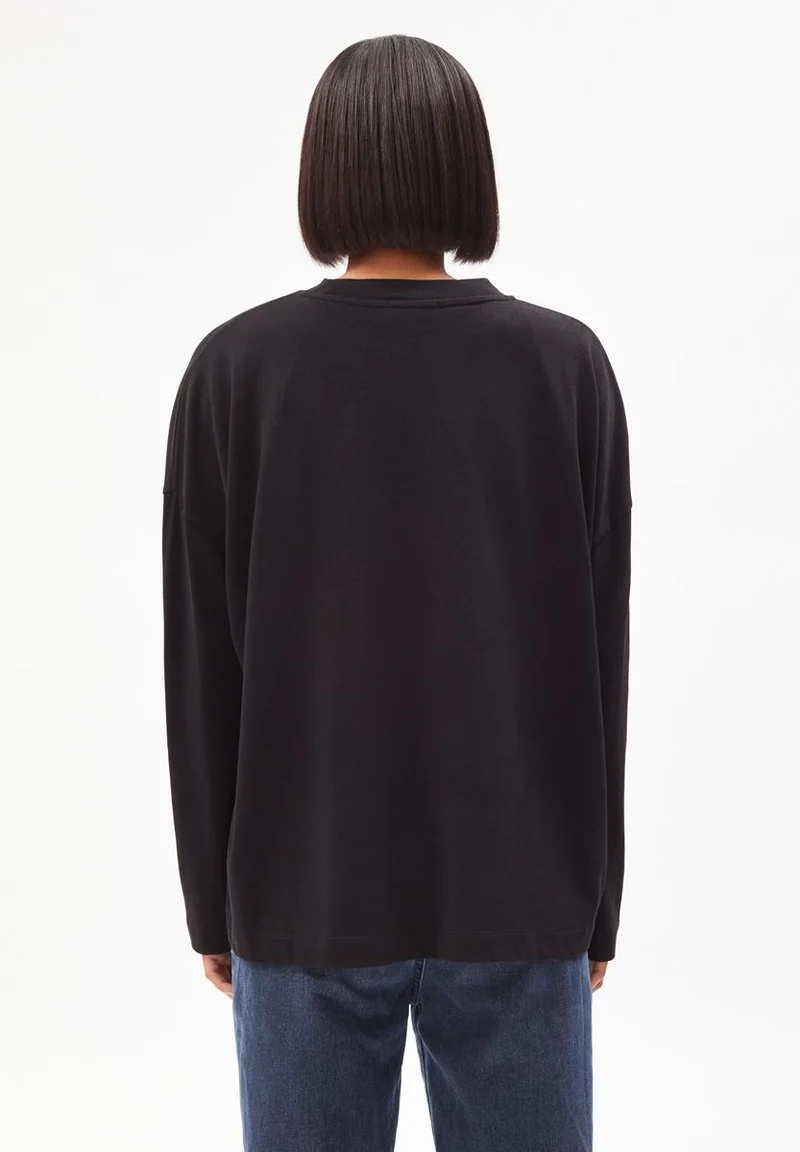 AALEXJAA | black