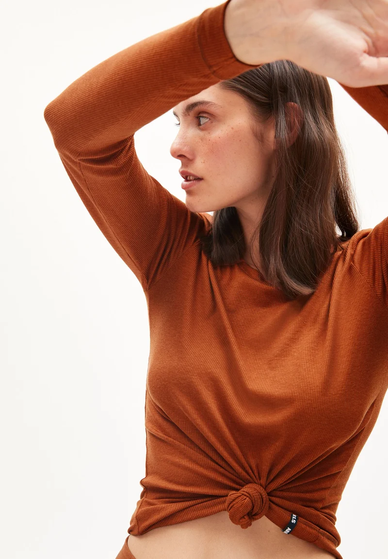 JAALEAA | reddish brown