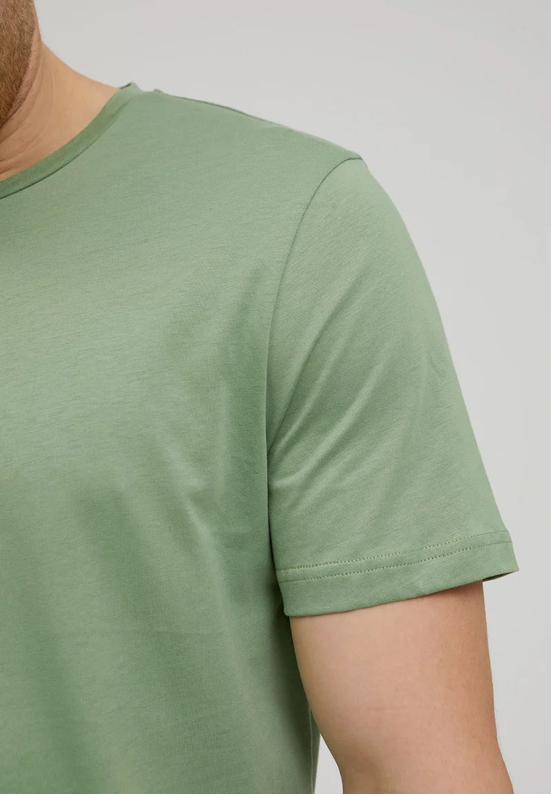 JAAMES T-SHIRT | misty grass