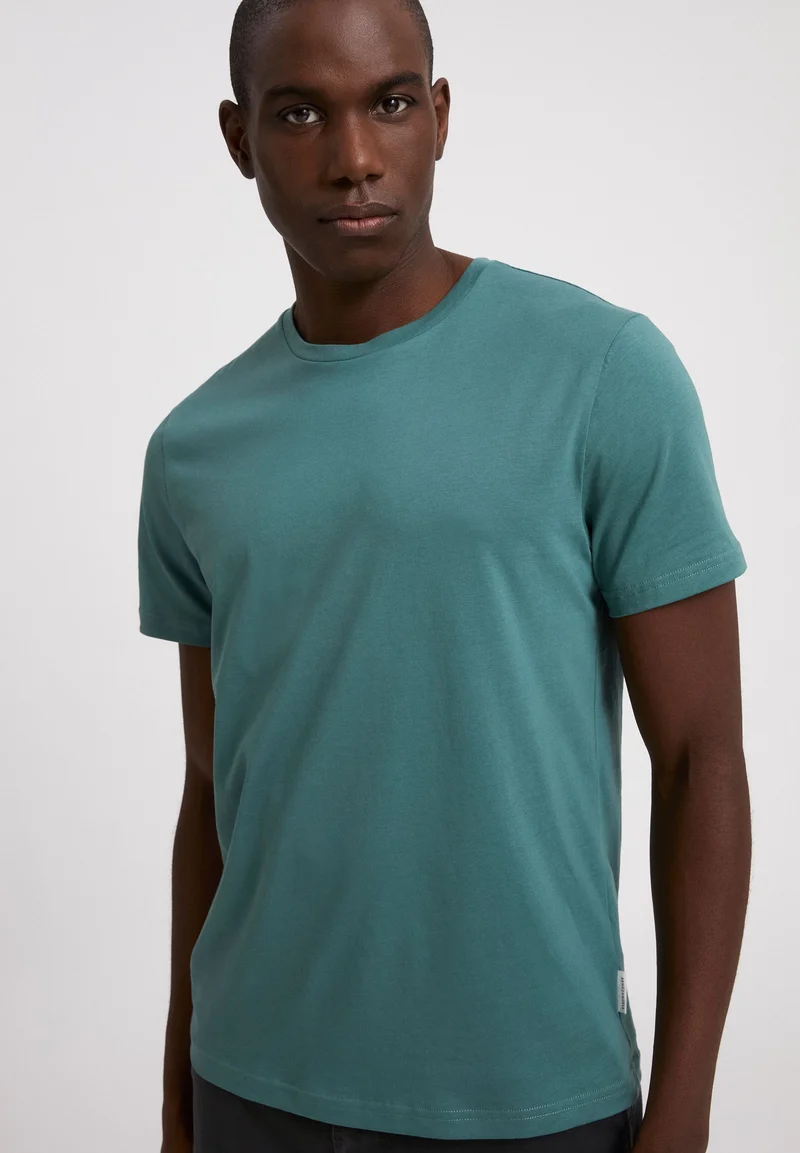 JAAMES T-SHIRT | silver pine