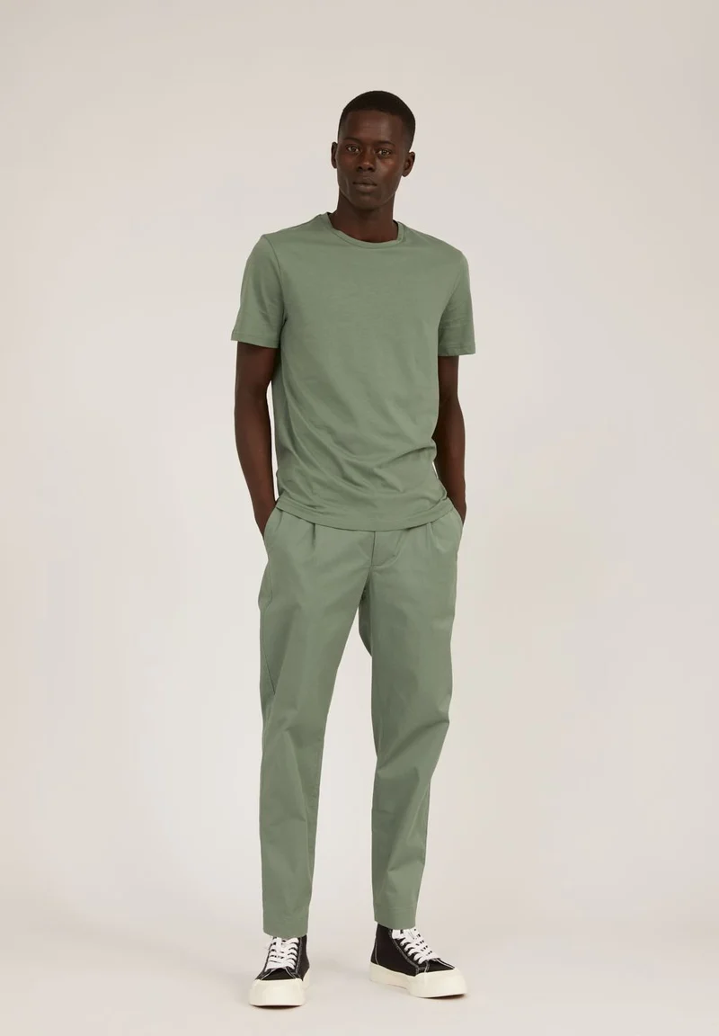 JAAMES T-SHIRT | agave