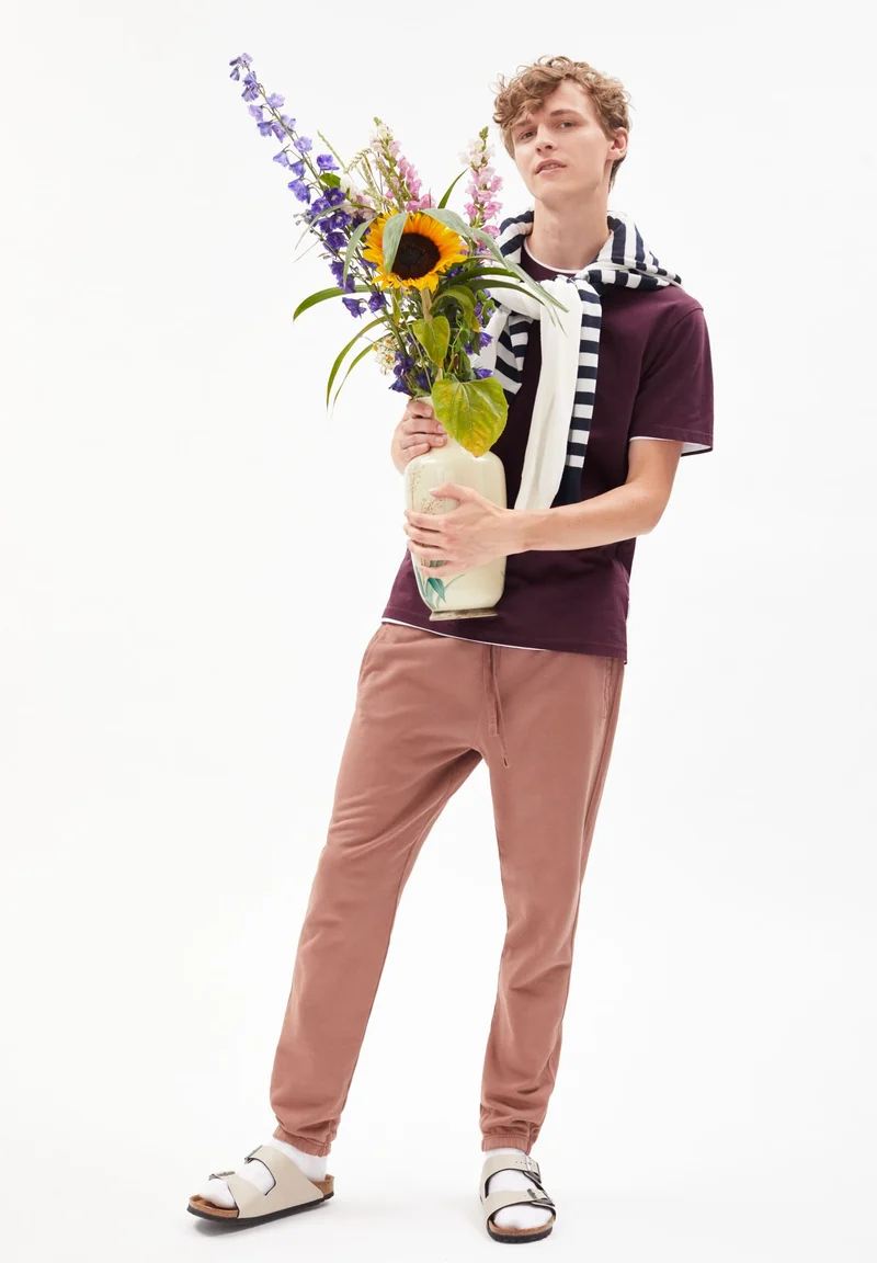JAAMES T-SHIRT | dark aubergine