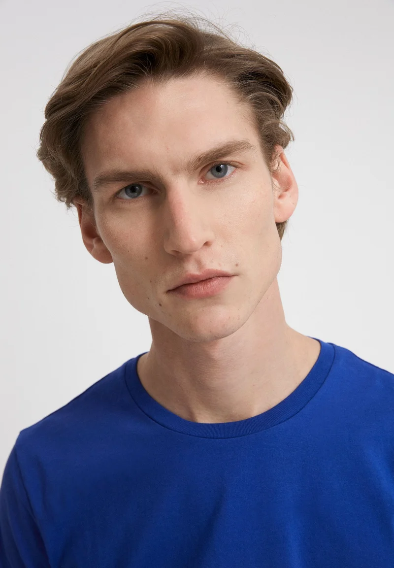 JAAMES T-SHIRT | marazine blue