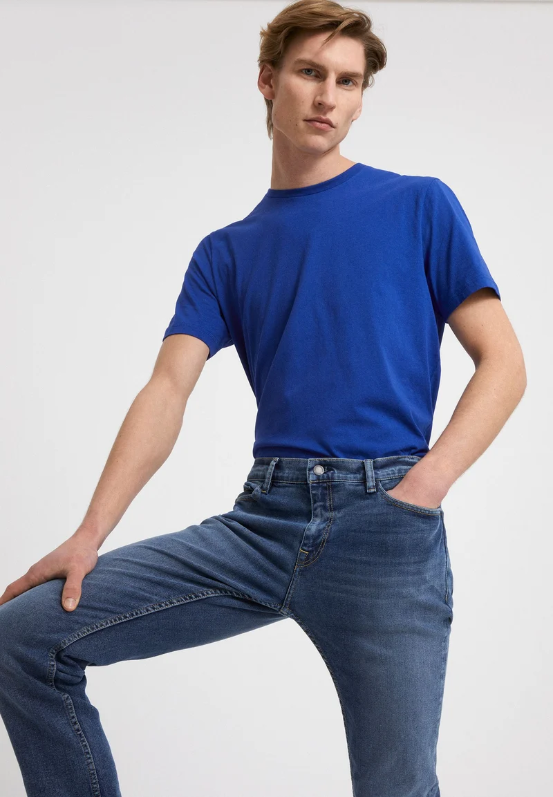 JAAMES T-SHIRT | marazine blue