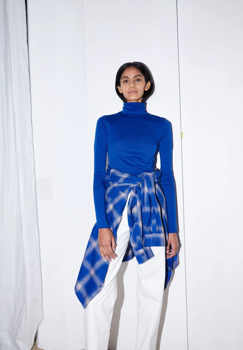 MALANAA | dynamo blue