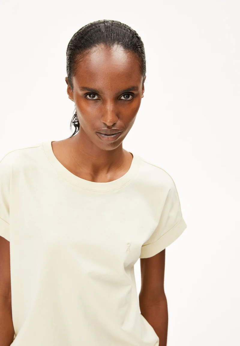 IDAARA T-SHIRT | summer hay